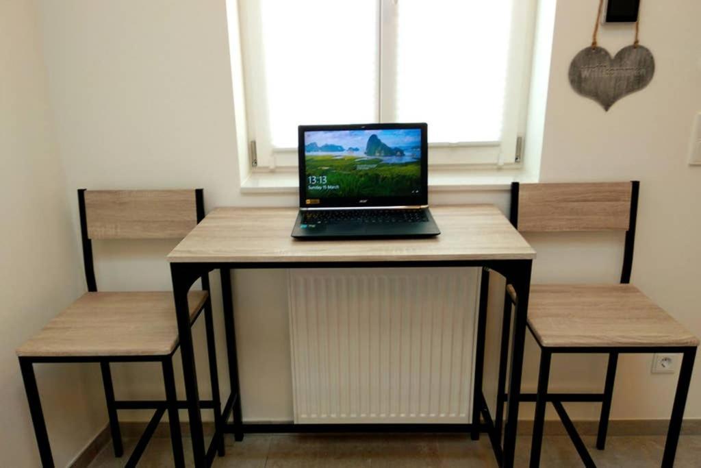 Pearl Studio Apart - King Bed - Netflix - Projector - Fast Wi-Fi Trier Dış mekan fotoğraf